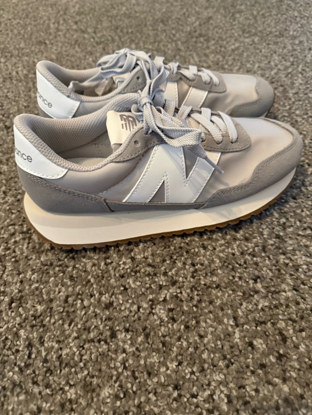 Womens new new balance shoes size 7
